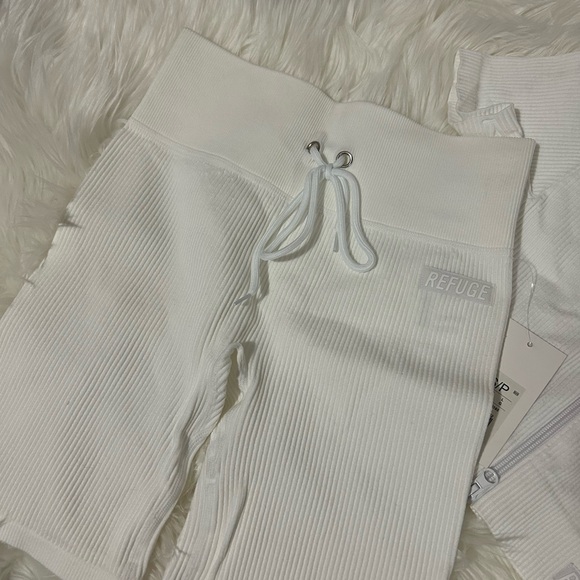 Forever 21 White Ribbed Shorts - Picture 4 of 7